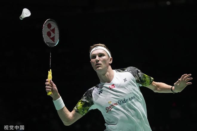 队较量中占 队较量中占